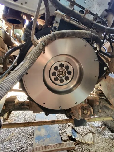 LOF-Einmassenschwungrad am Motor des Defender 130 Td5